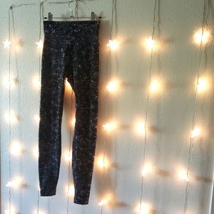 Lululemon Wunder Under Black Floral Camo